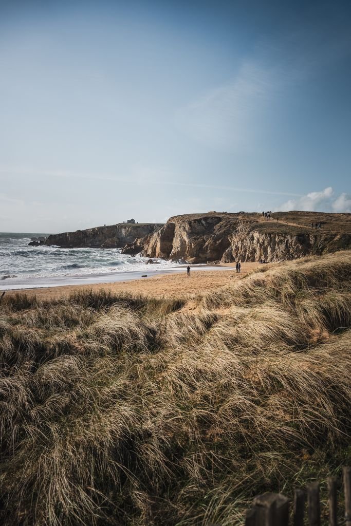 Explore the tranquil beauty of Quiberon's coastline with sandy beaches and majestic cliffs.